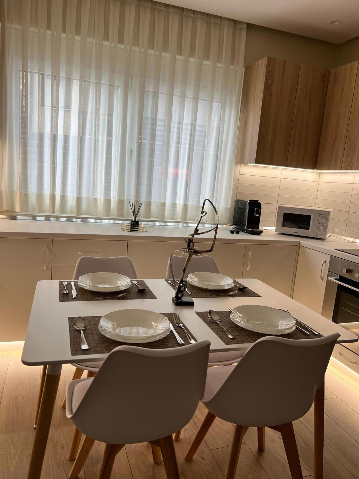 Metropolitan Charm: Cozy 1Br In 7Min To Skanderbeg Leilighet Tiranë Eksteriør bilde